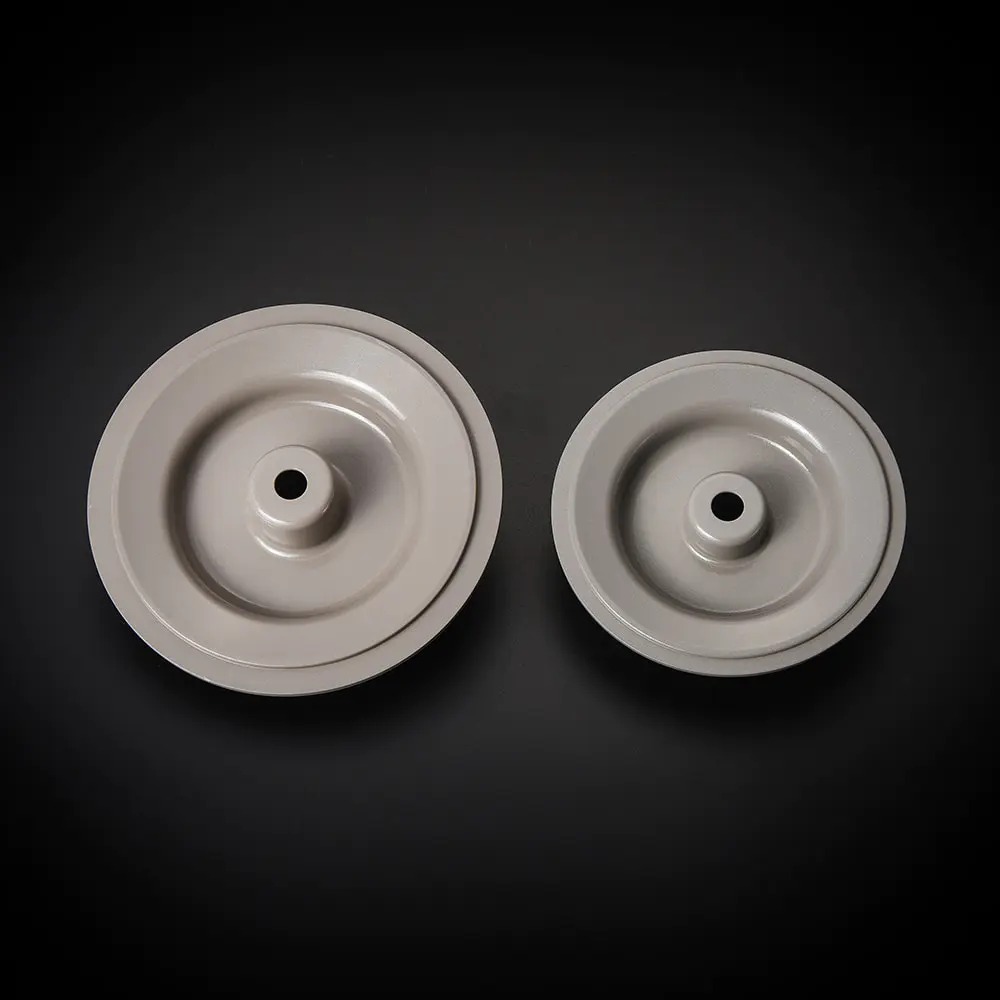 What are the advantages of aluminum in aluminum heating panels compared to traditional materials?